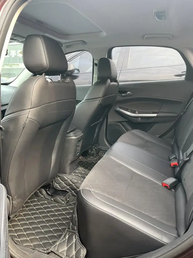 Лидер продаж Подержанный автомобиль Ford эскорт 2019 1 5 л авторемиум 4 двери мест популярный дешевый для взрослых сделано в Китае