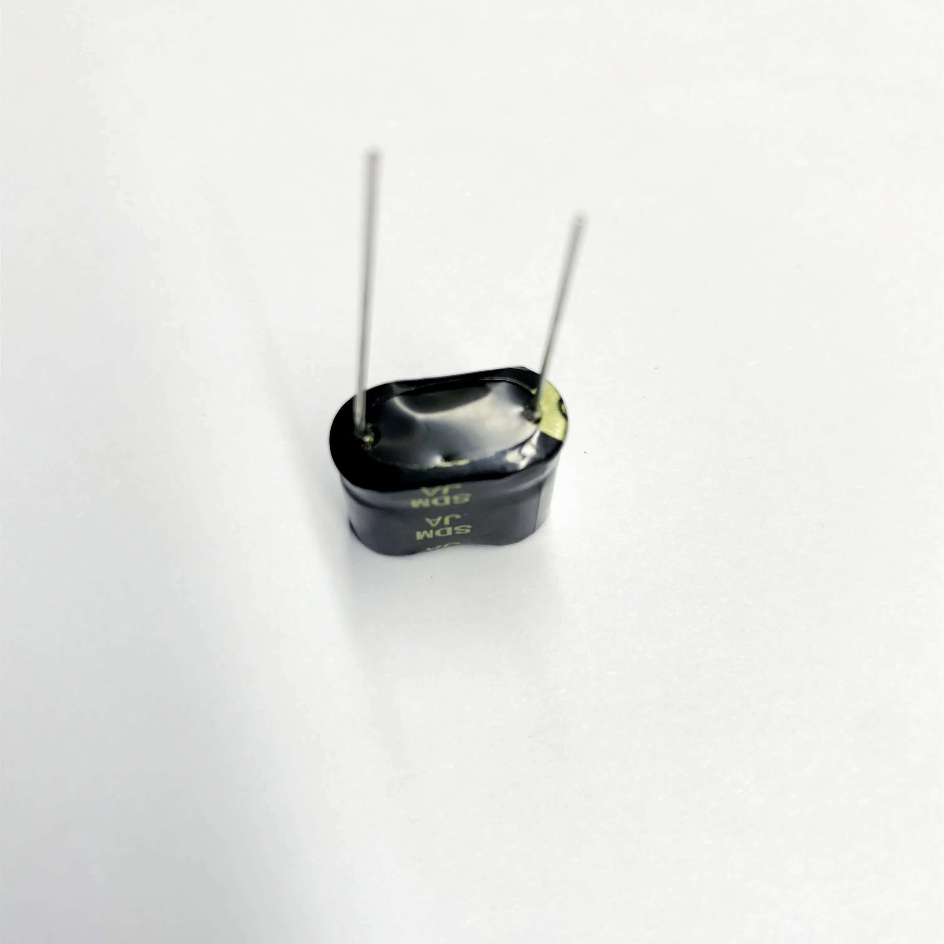 High energy and high power high quality  SDM5.5V 0.33F16*8*14 1000H substitute FMC0H334ZF super-capacitor