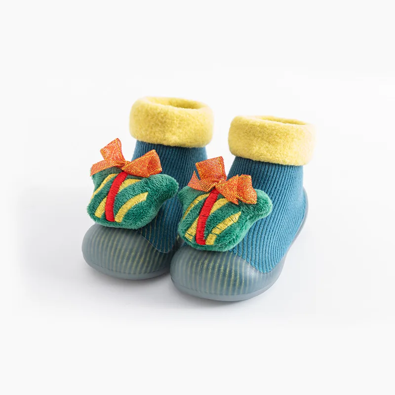 Wholesale Casual Winter Fashion Prewalk First Steps Baby Boy and Girl Non Slip Fur Knitted Christmas Infant Toddler Sock