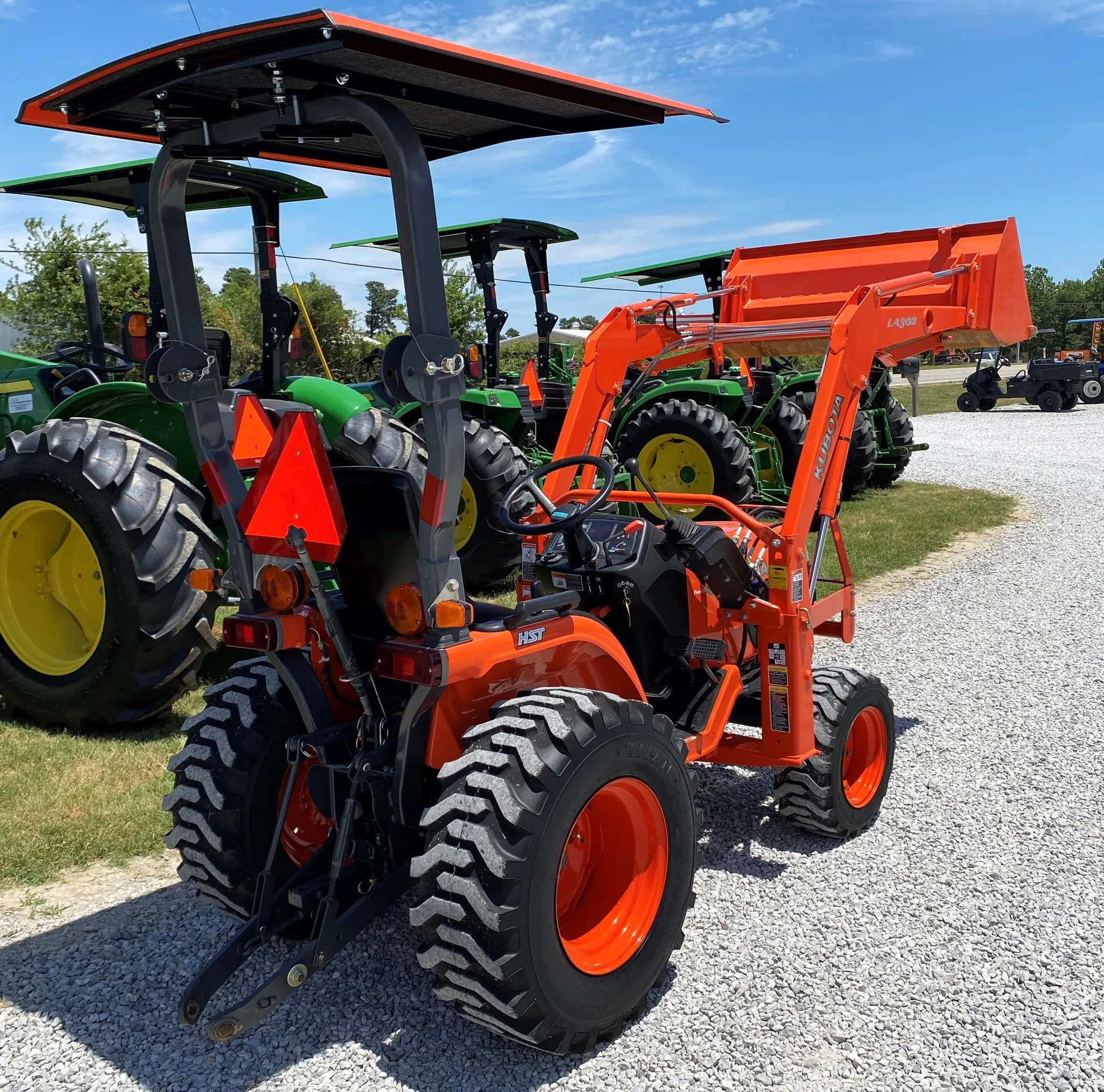 Newest multifunctional small/mini farm kubota tractor with best price rubber track tractor with all accessories