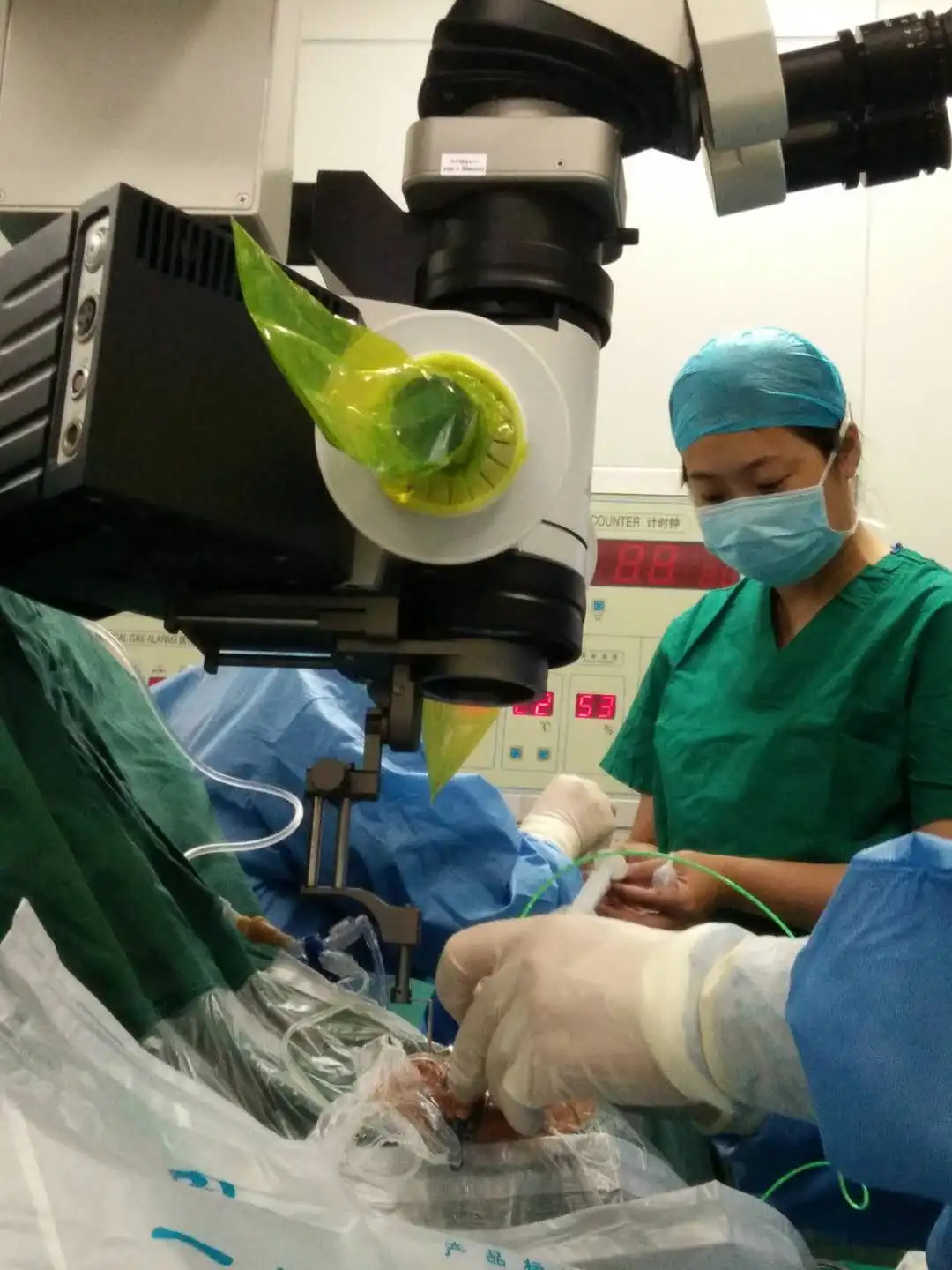 Non-contact Fundus Visualization BIOM with Inverter similar to EIBOS