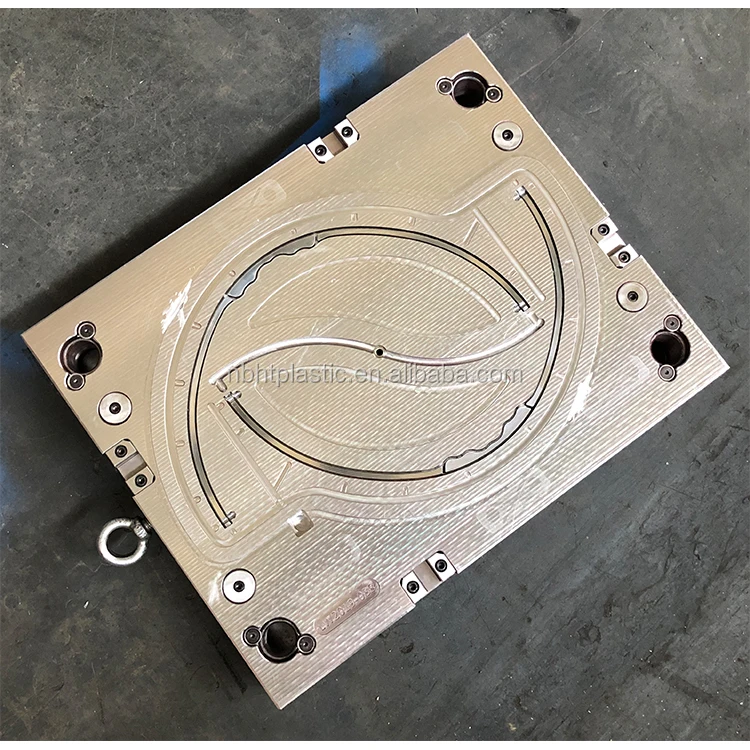bucket handle injection mold