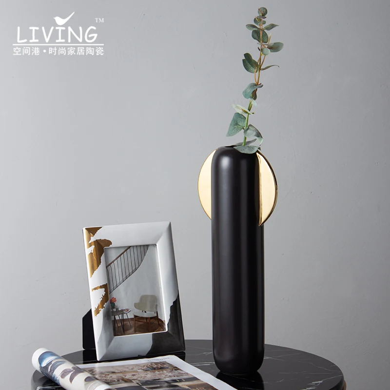 Minimalist Home Decor Art Handicraft Table Decoration Flower Vase Modern Interior White Black Nordic Ceramic for