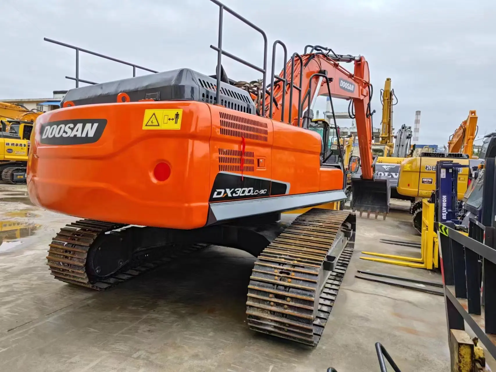 Подержанный двигатель Doosan DX300LC-9C Евро 5 EPA год 2020 большой экскаватор ферма сделано в Японии