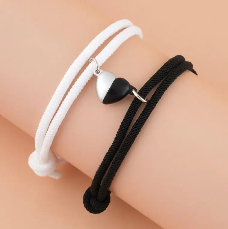Fashion Fashion Simple Black and White Heart-shaped Magnetic Buckle Knit Lovers Bracelet Bestie Bracelet Adjustable