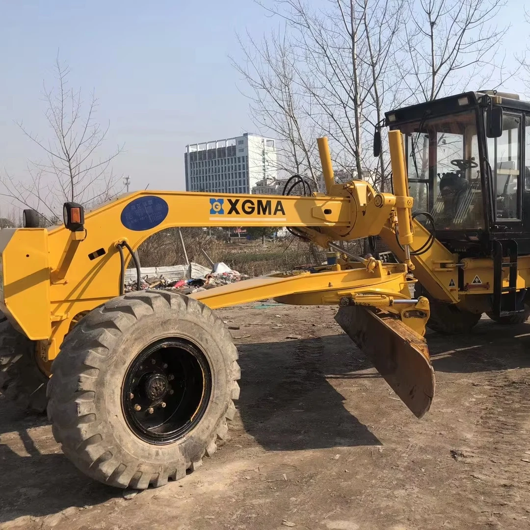 China Top Brand 180HP Motor Grader XG31802 Good conditional secondhand grader for hot sale