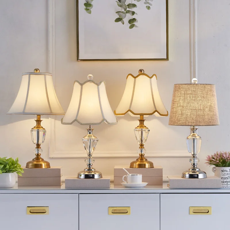 Light luxury European Crystal bedroom bedside table lamp Nordic warm simple creative hotel decorative bedside lamp