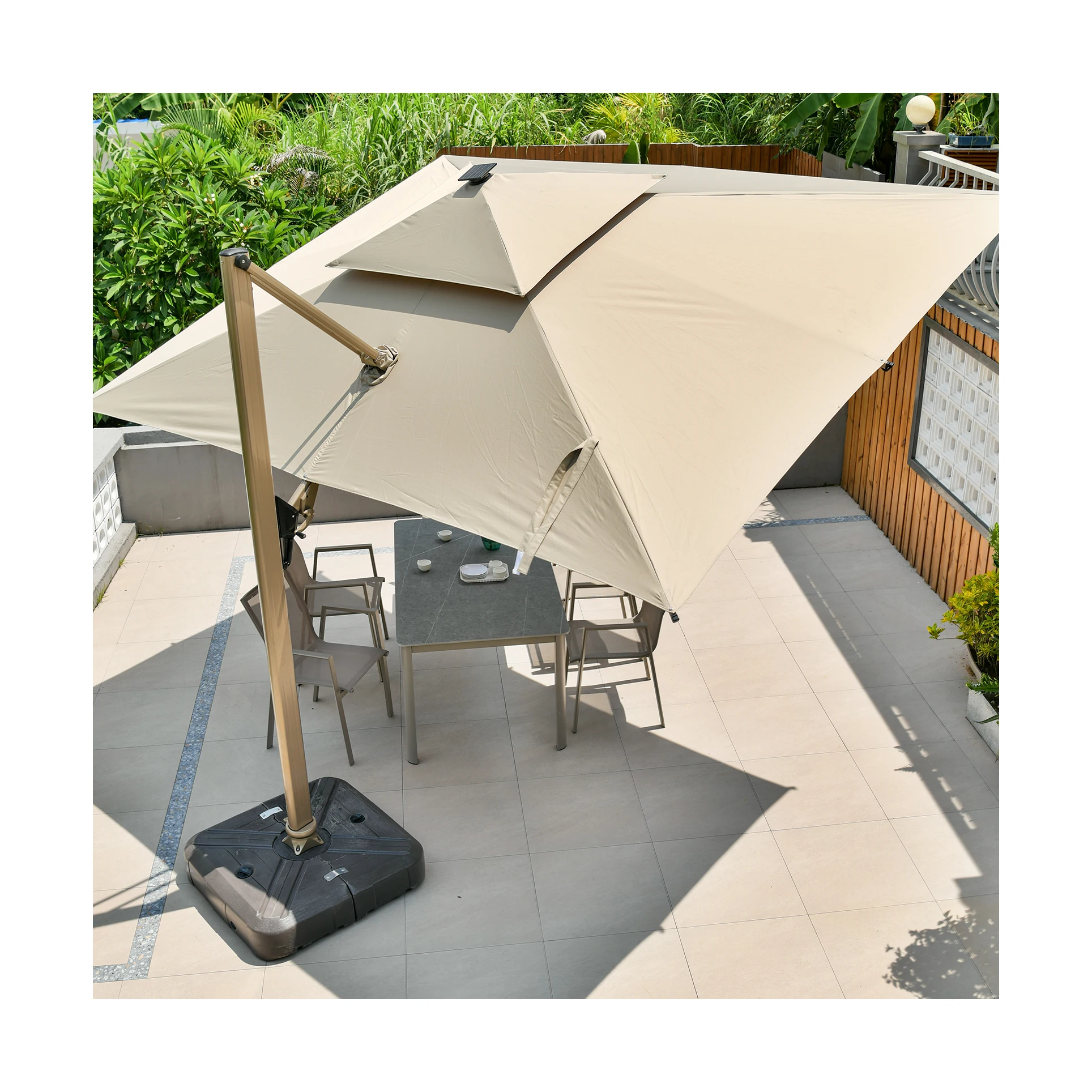 New Deign Outdoor Sun LED Light Patio roma parasol marketing umbrella Roman umbrella For Garden Shading