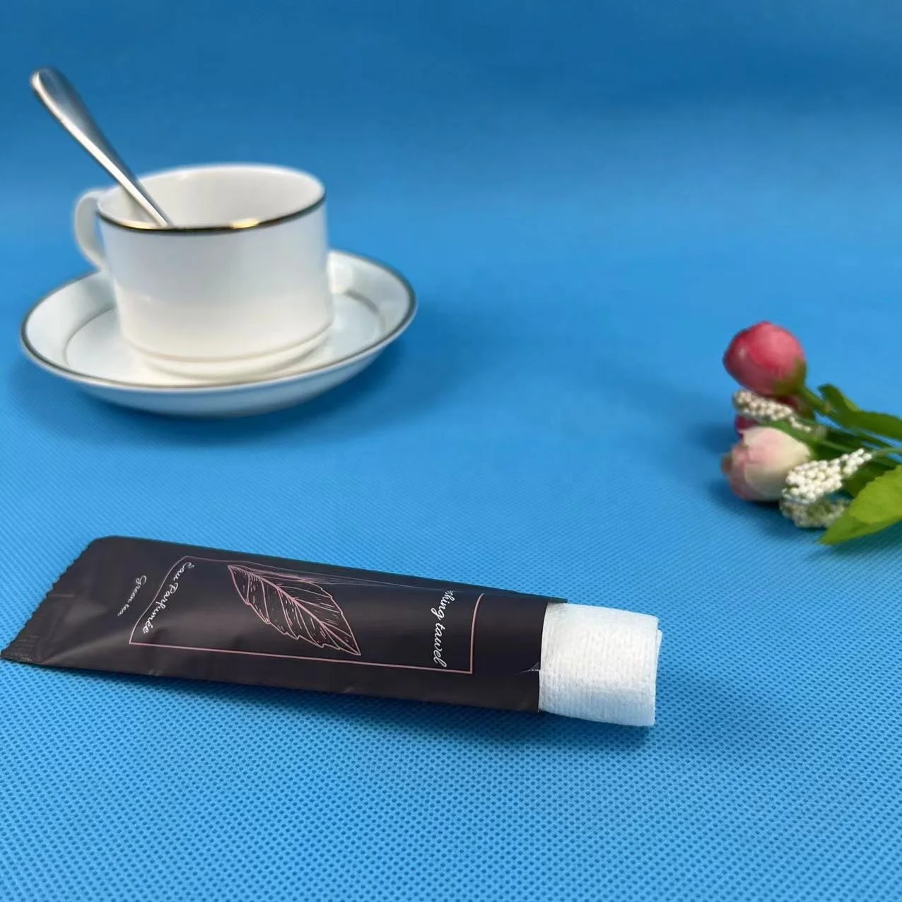 customized pattern individual packing non-woven refreshing wet wipe