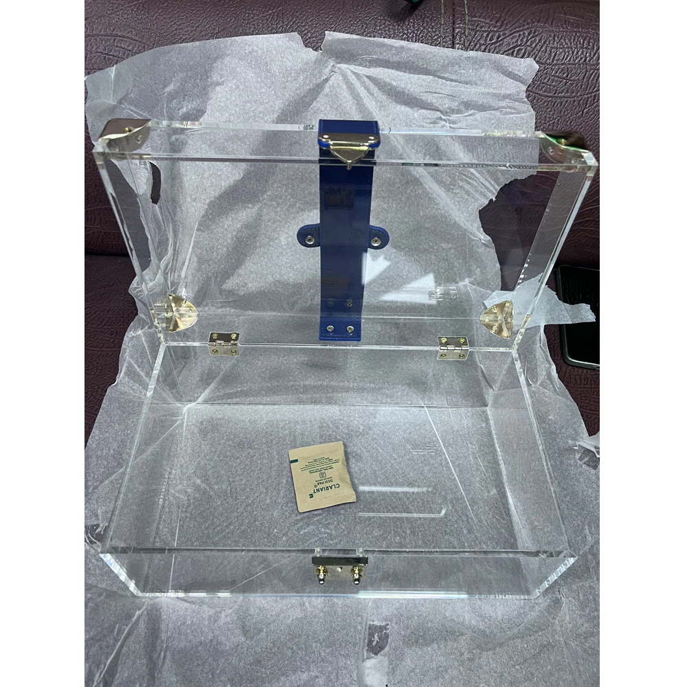 Luxury Lucite Storage Case Acrylic Favour Gift Box with leather strap bridesmaids gift box