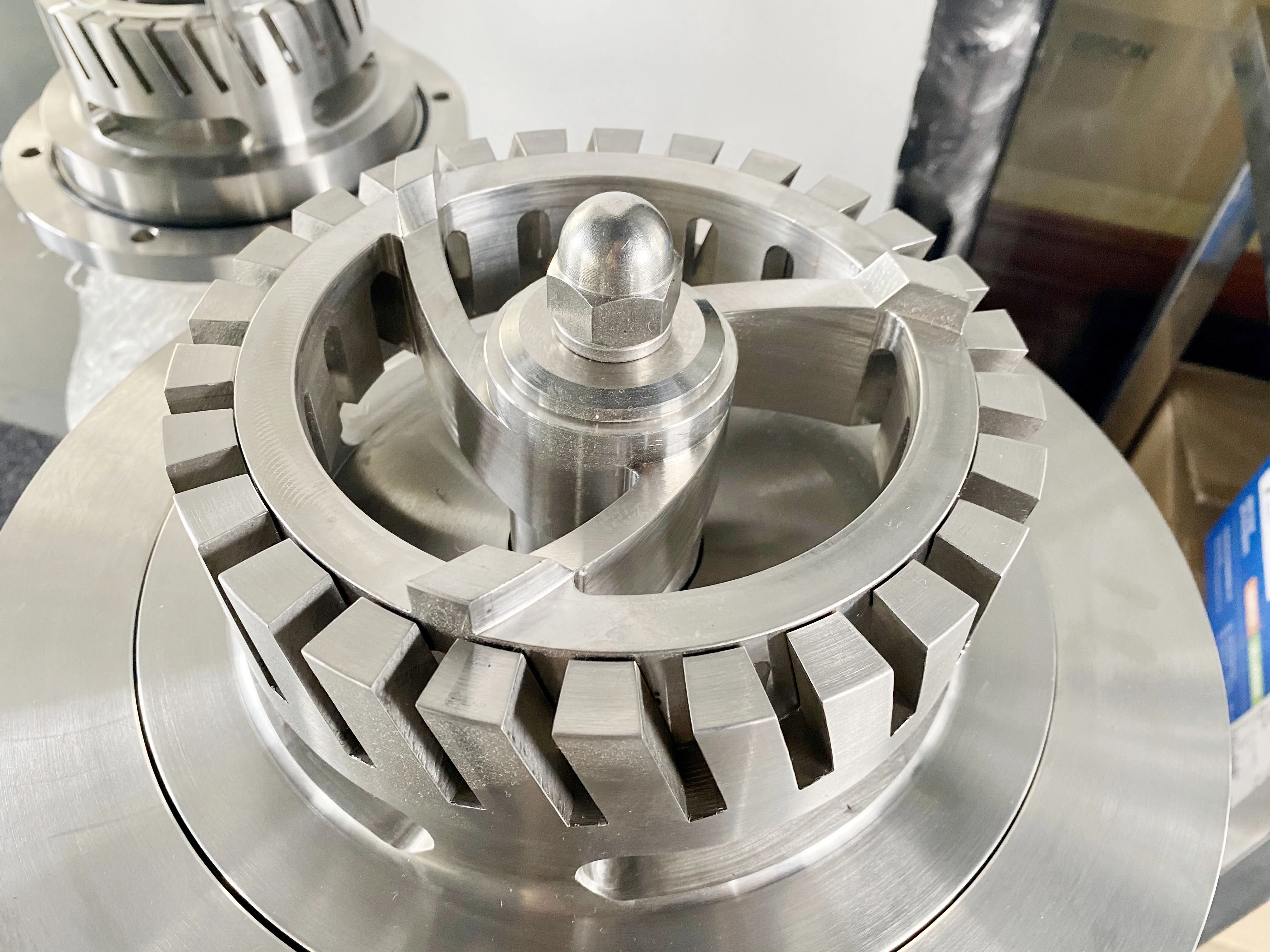 300L Cosmetic Cream Vacuum Homogenizer Emulsifier Mixer Machine Emulsifying Mixing Tank