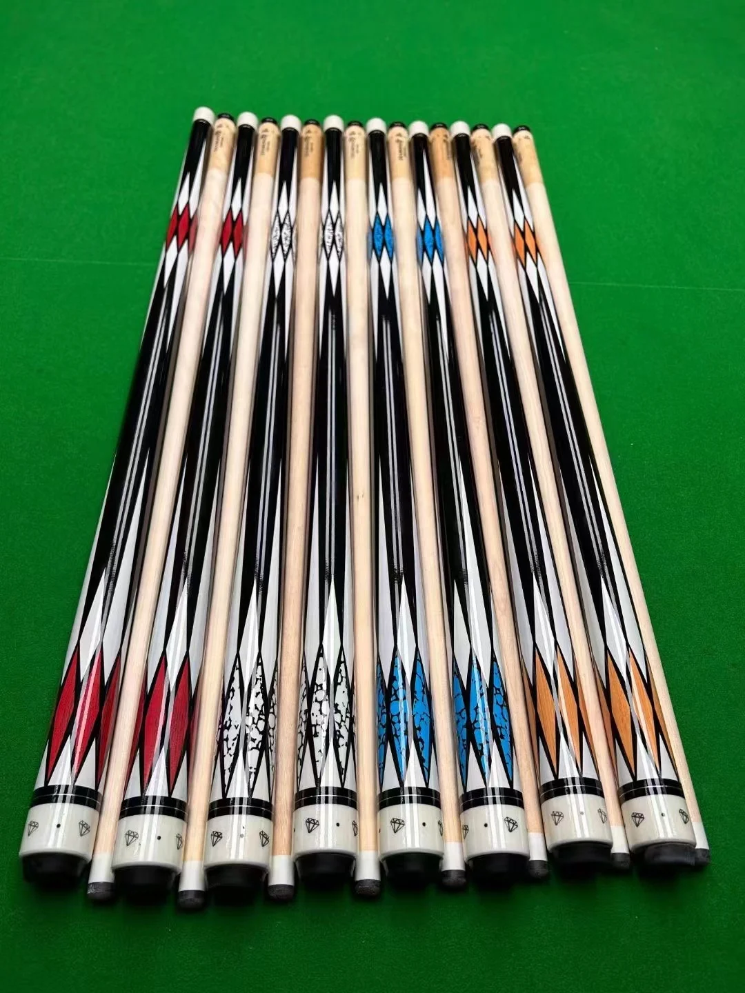 Classic diamond style maple wood 9 ball pool cue billiard sticks 57inch billiard cue stick with 13mm tip