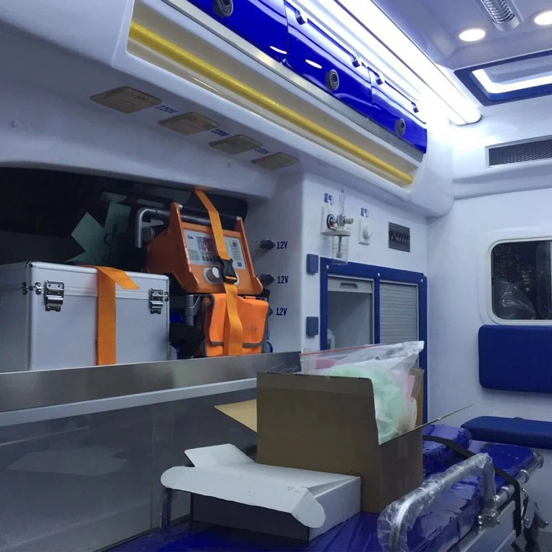 China Emergence Vehicle 4*2 Ambulance 6 passenger factory supply