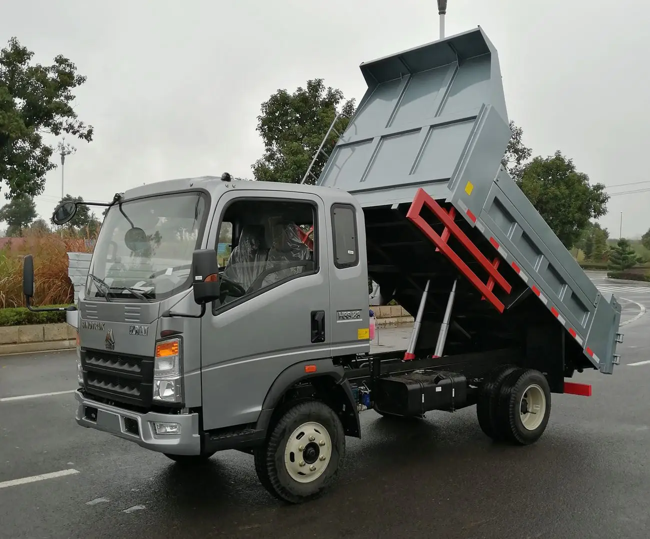  Sinotruk 4x4 мини самосвал вместимостью 10