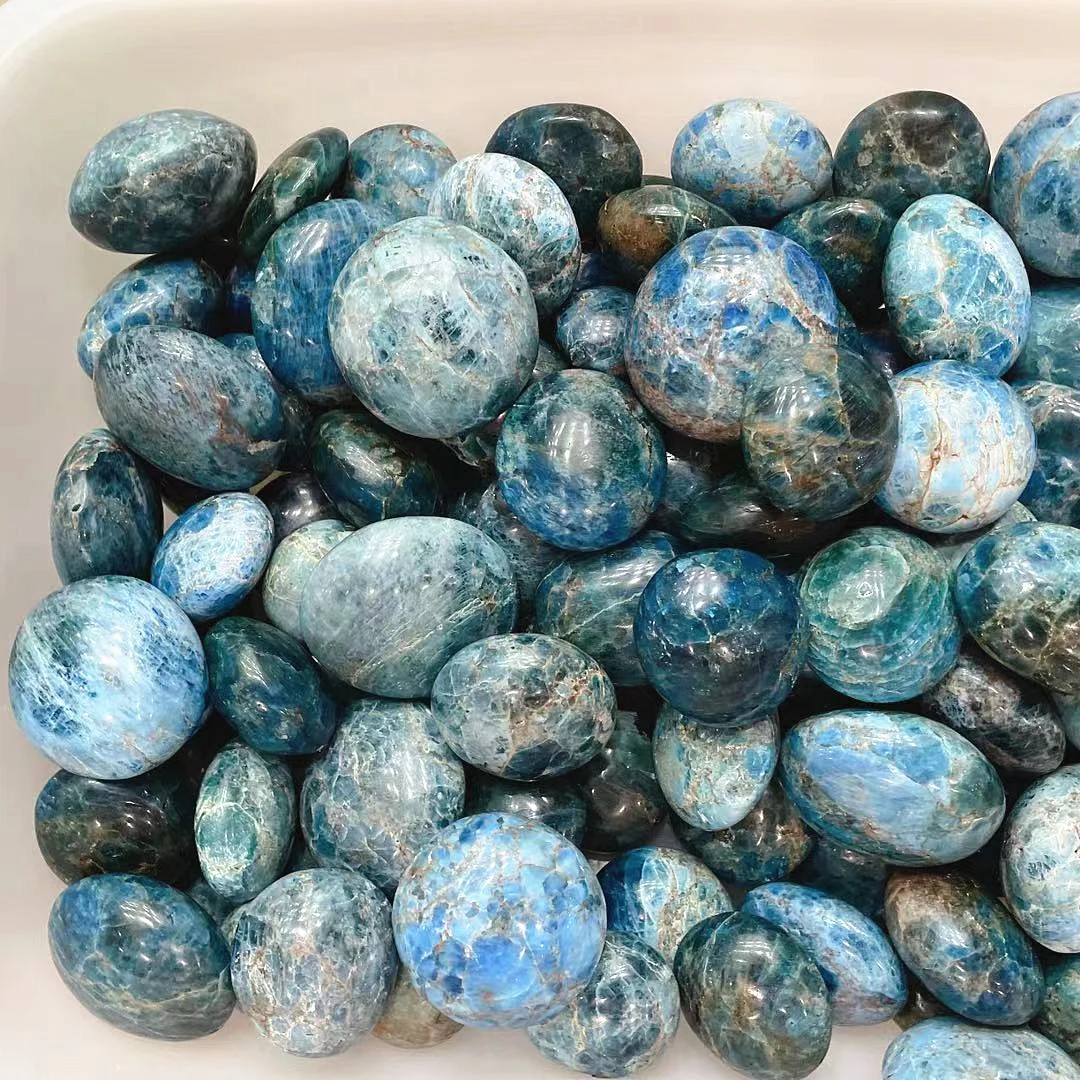 Natural Irregularly Healing Reiki Massage Gemstones Quartz Apatite Palm Stones
