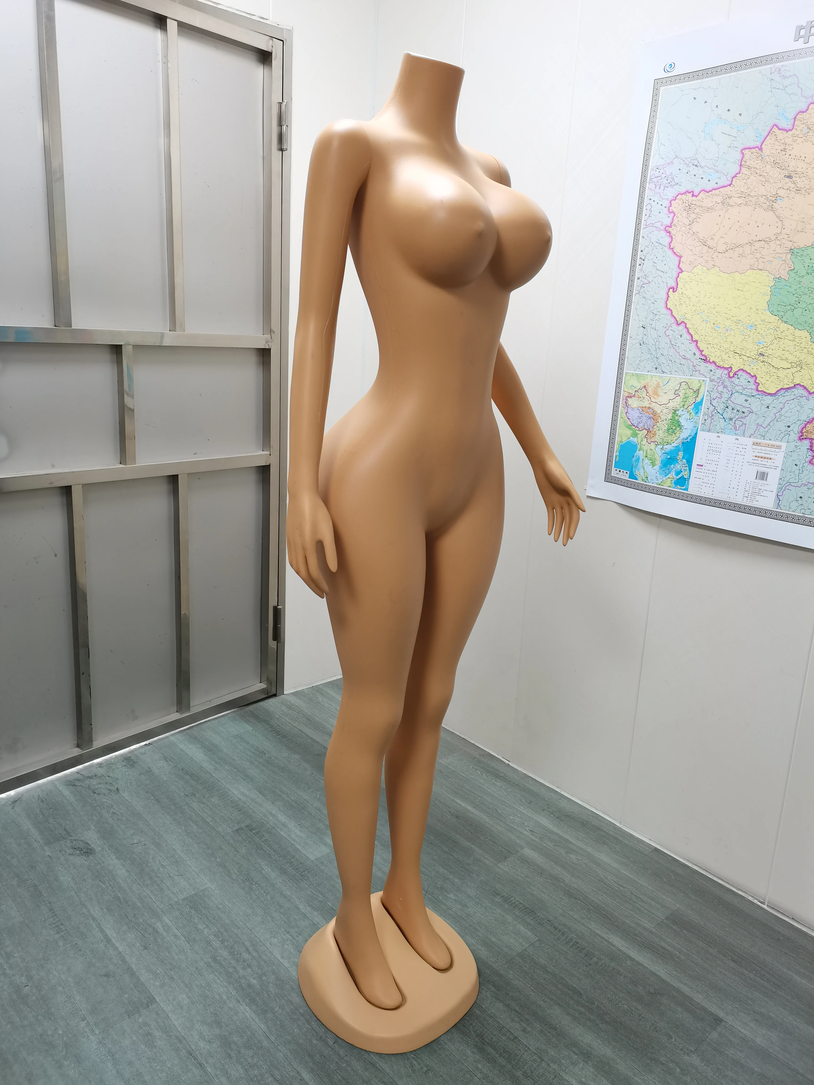 Low Price Female Mannequin Full Body Plastic Plus Size Headless Female Mannequin
