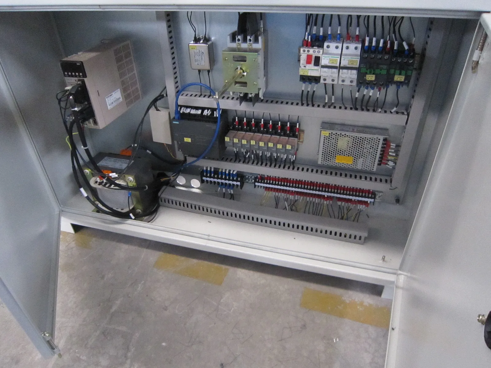 Pallet Machine Production Line Auxiliary Machine Programmable Logic Control Digital Controlled Automatic Cut Off Saw Machine