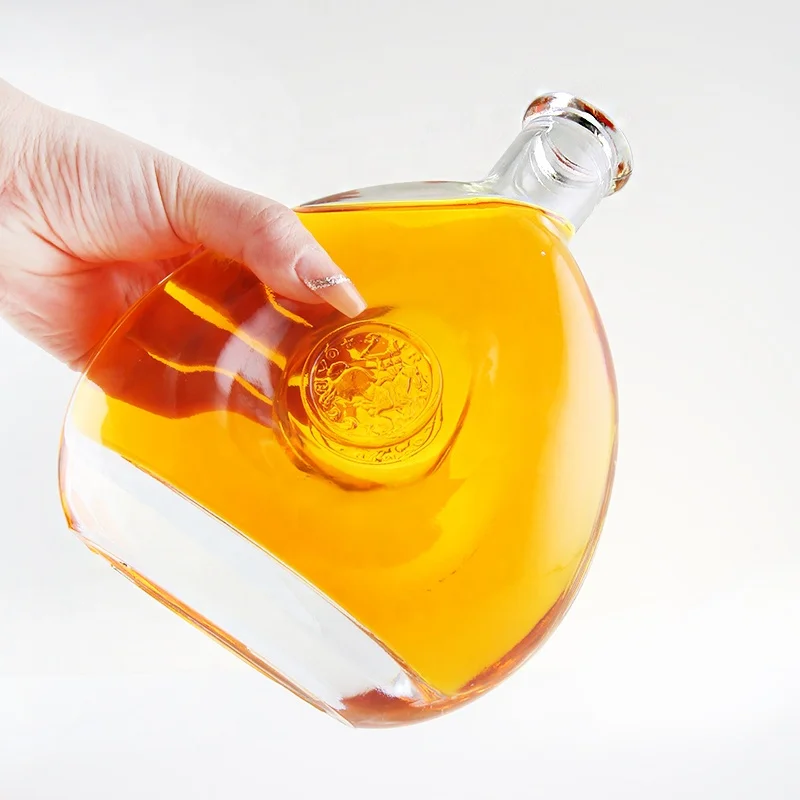 Wholesale Higher Quality Custom Shaped 500 ml Empty Glass Bottle Corked Whiskey Tequila Xo Use Bottle
