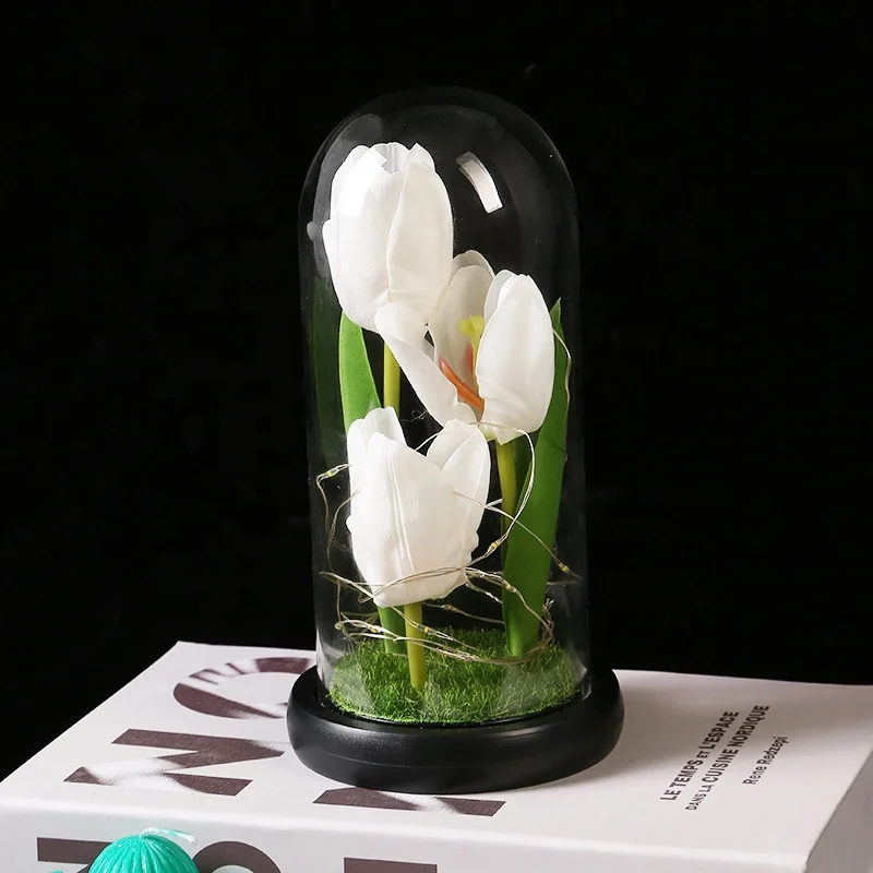 Wholesale straw mat tulip bouquet Decorative flowers preserved tulip in glass dome with led light for 2023 Valentines Day Gift