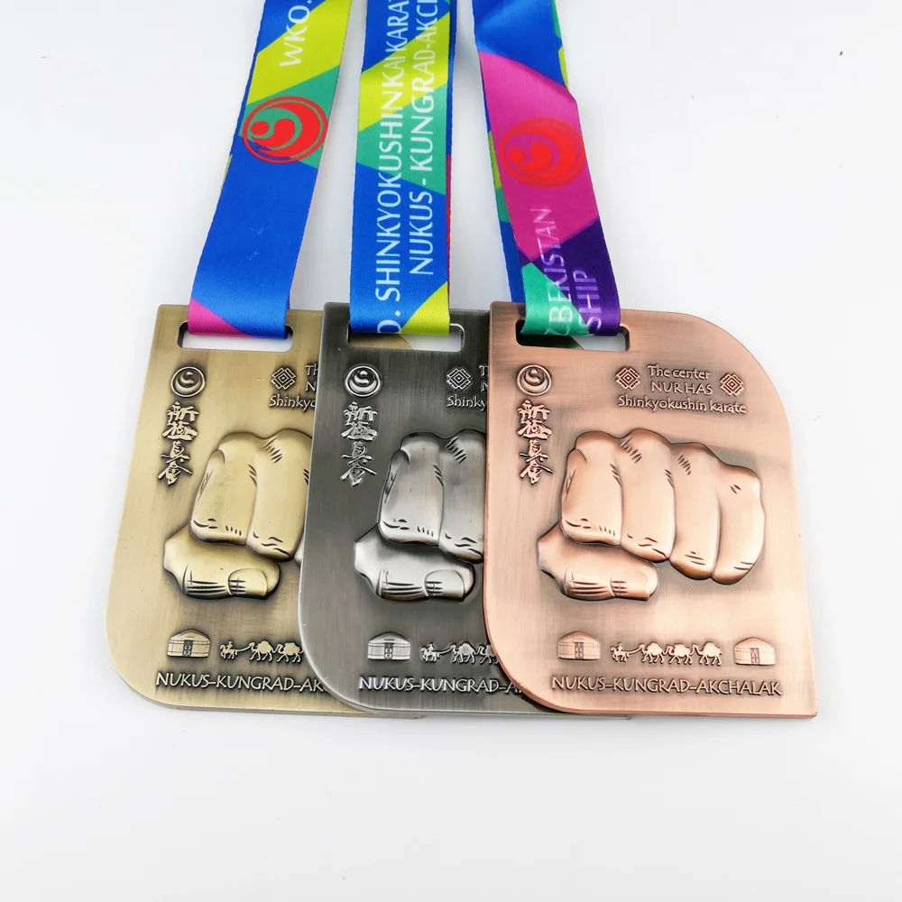 Medals Supplier Manufacturer Wholesale Zinc Alloy Metal Taekwondo Sports Gold Award Karate Medals Custom Kickboxing Medals