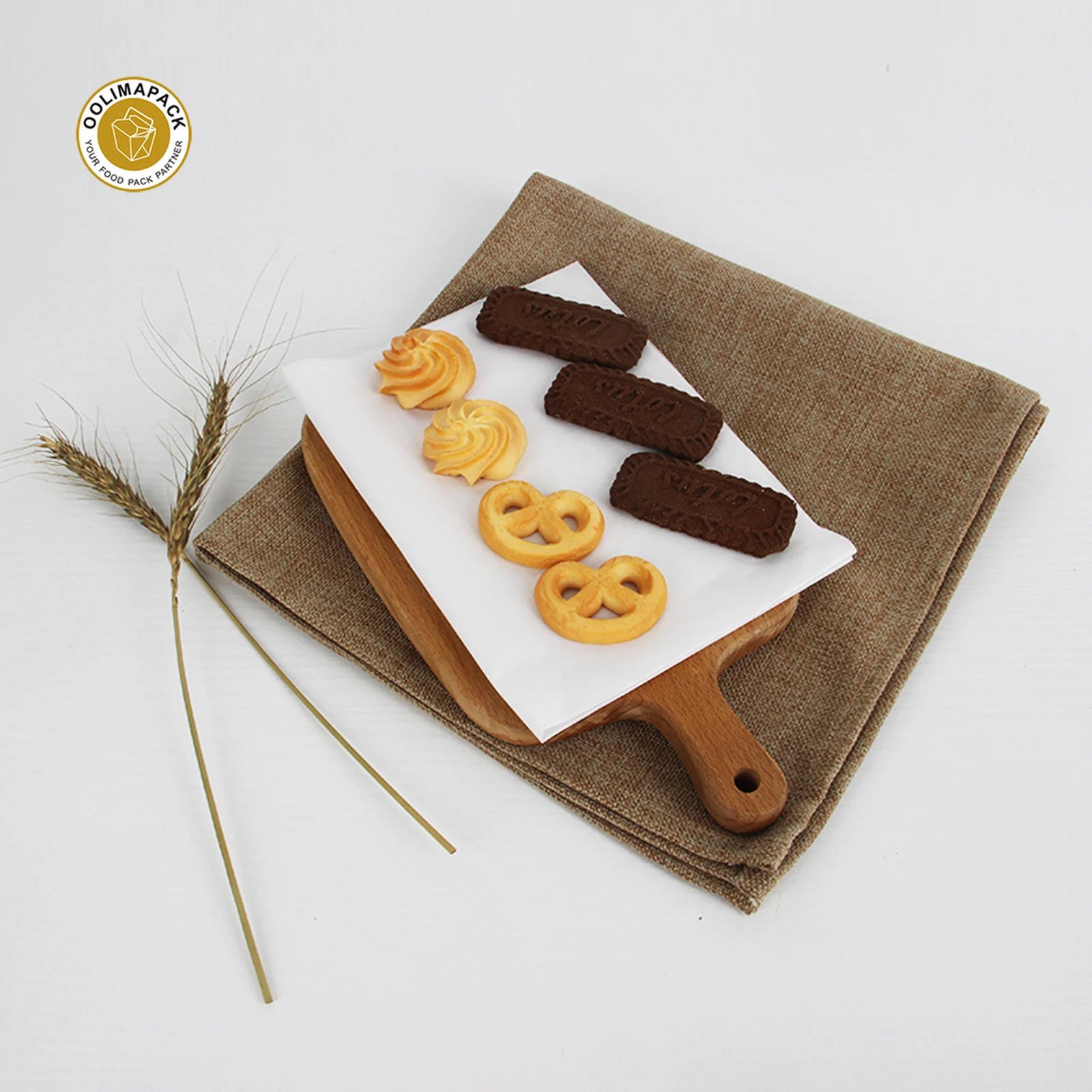 OOLIMA Food Good Material Wax Paper Sheets For Burger Wrapping