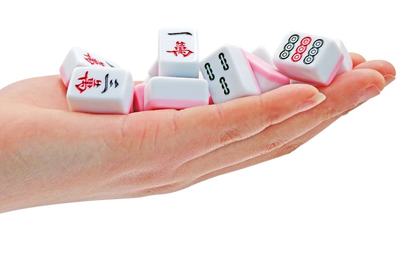 
Mini mahjong set small traveling hand rub hand play dormitory mahjong set 24MM small mahjong set 