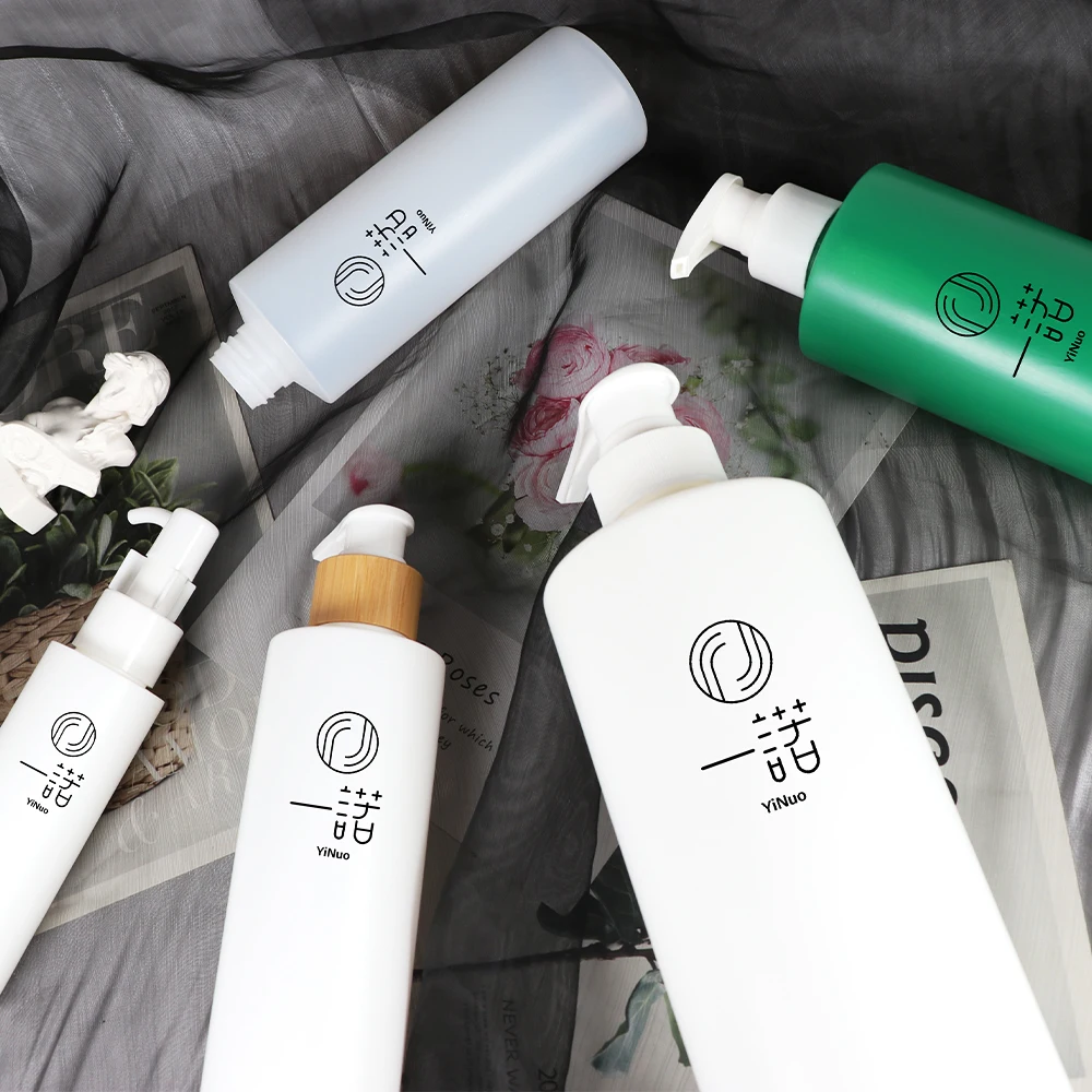 Hot Sale 30 50 60 90 100 120 150 200 250 300 330 400 450 480 500 1000ml clear white HDPE flat shoulder plastic bottle with pump