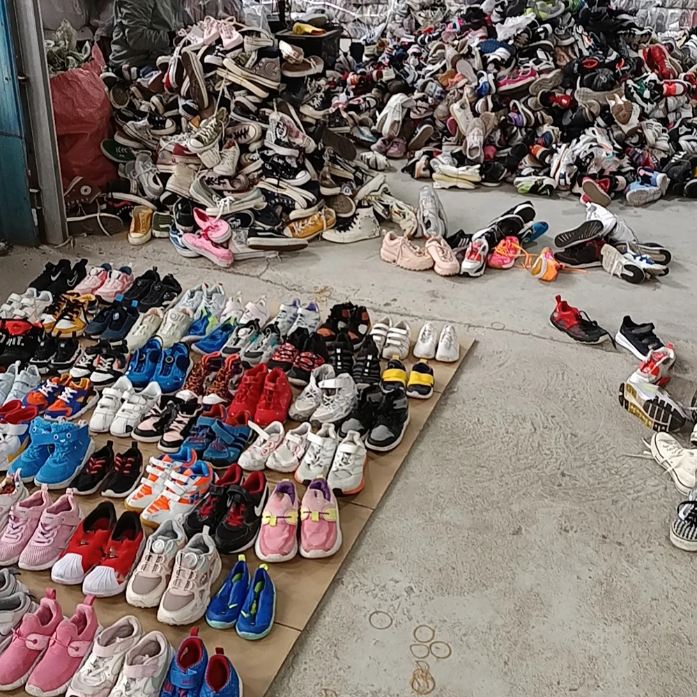 Unisex Second-Hand Sports Shoes for Children Kids Wholesale Height Increasing Casual International Brand Shoes