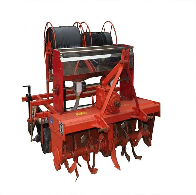 Plastic mulch laying machine mulch layer for strawberry