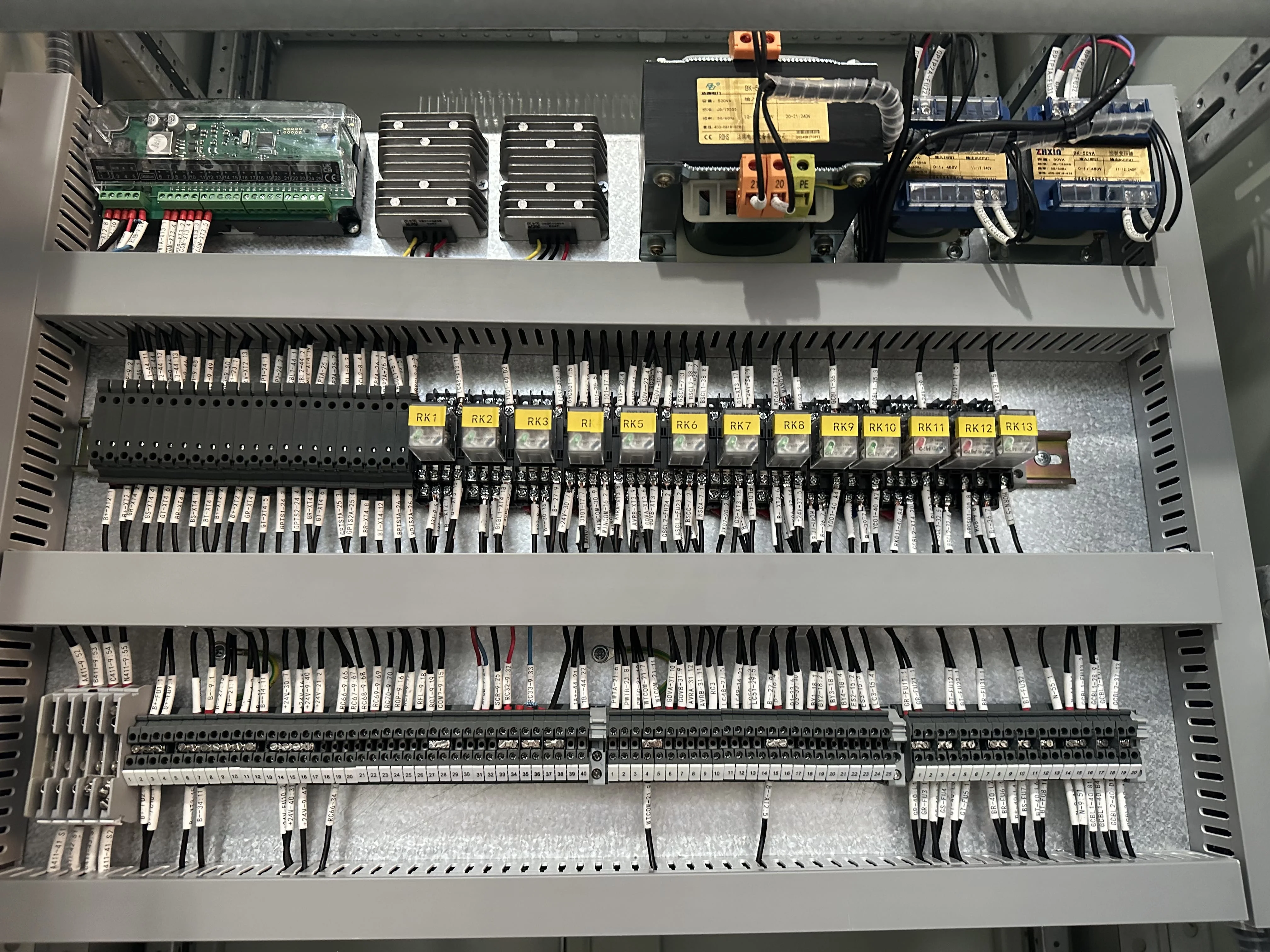 100KW Customized Complete Control Cabinet Electric Box Parallel Configuration