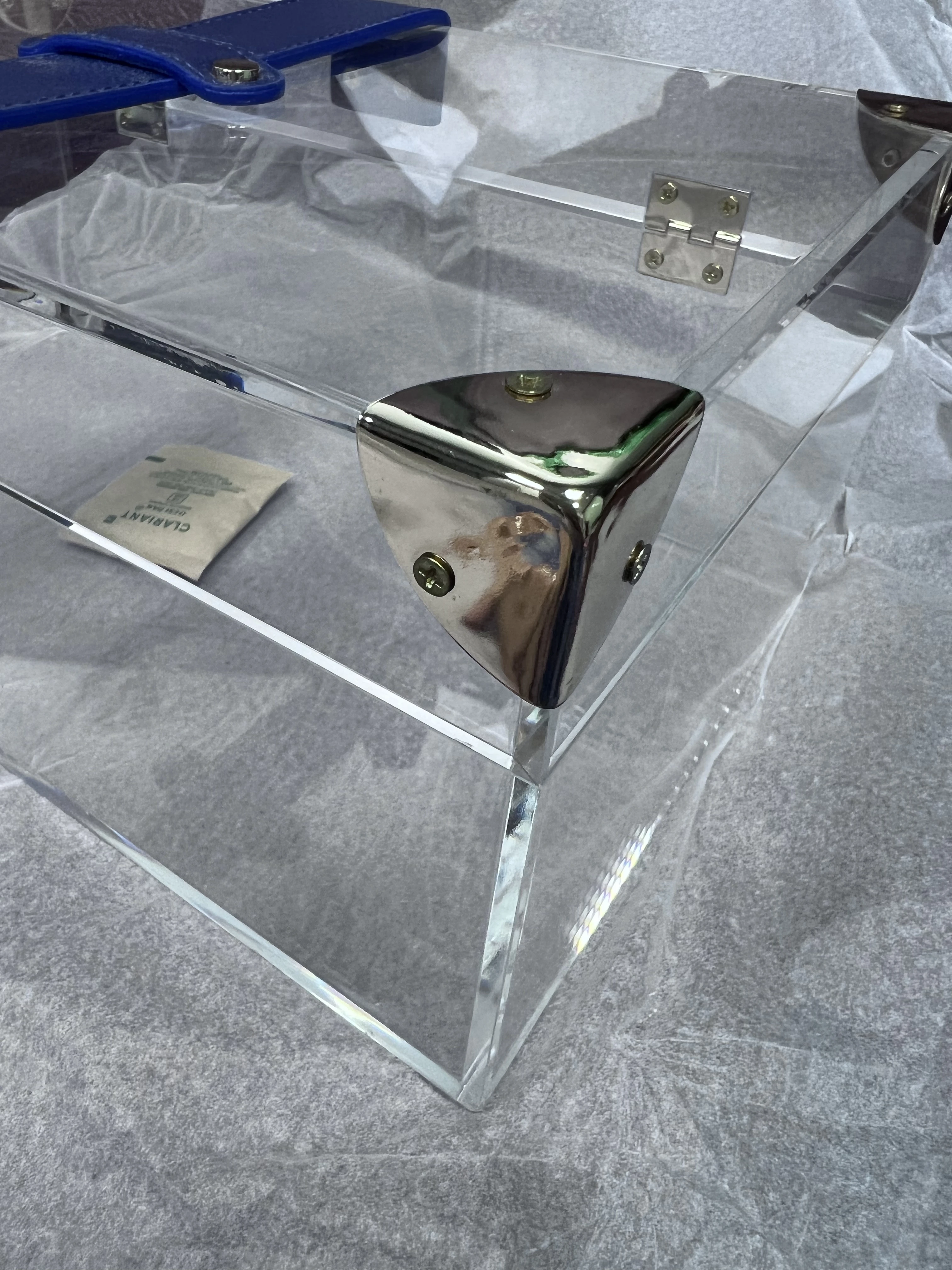 Luxury Lucite Storage Case Acrylic Favour Gift Box with leather strap bridesmaids gift box