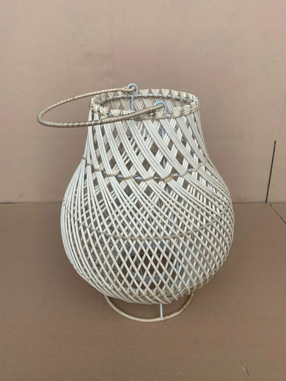 Modern Aluminium Led Line Chandeliers Ceiling Luxury Simple Personality Chandeliers & Pendant Lights from Vietnam