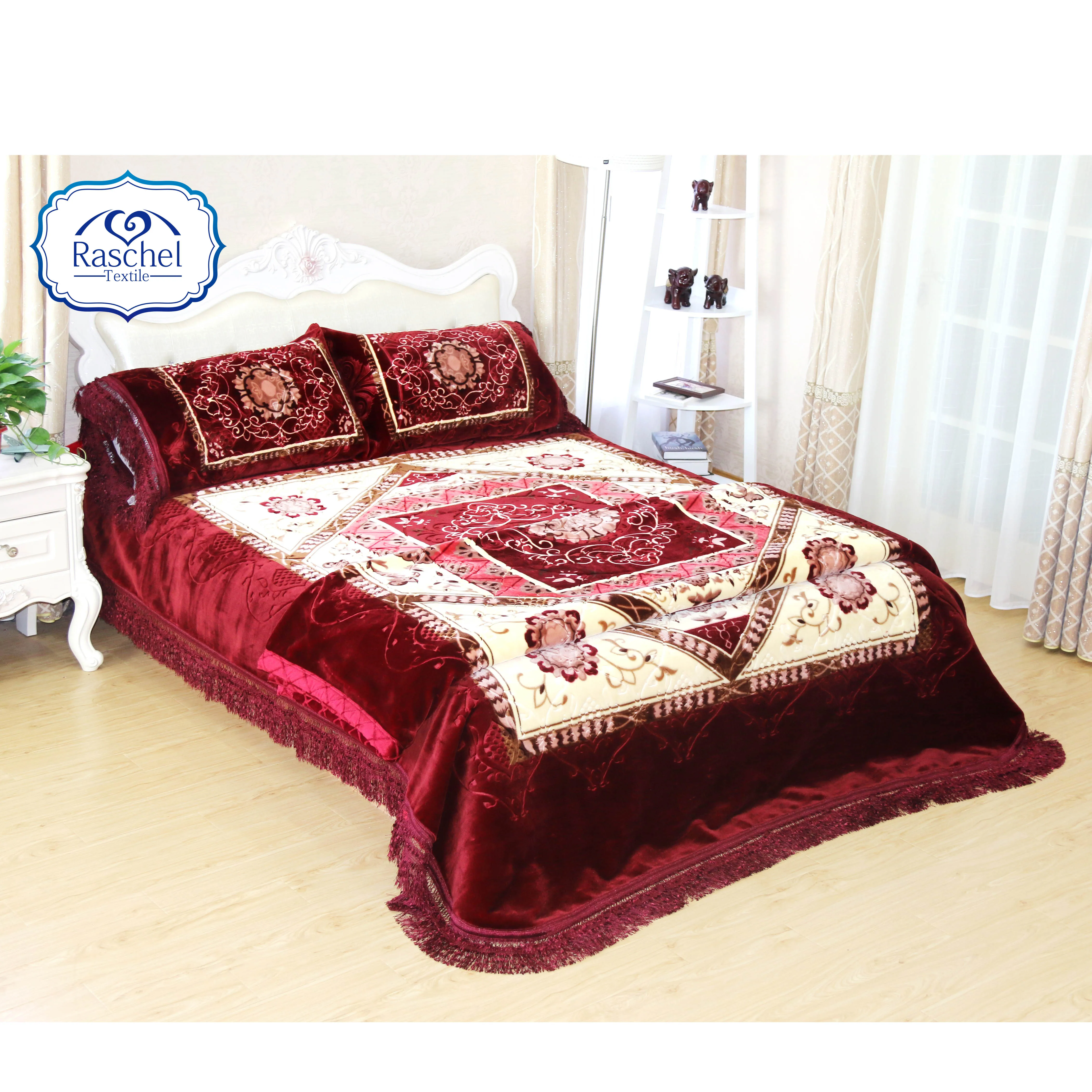 100% Polyester 4 Pcs Blanket Bedding Set With Long Pillowcase
