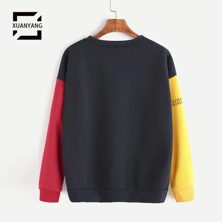 Свитшот с контрастным принтом и