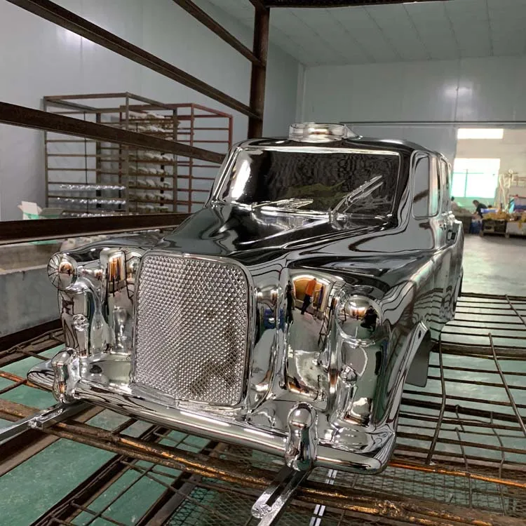 Wholesale Custom Resin Crafts Car Sculpture Art Figurine for Outdoor Decoration