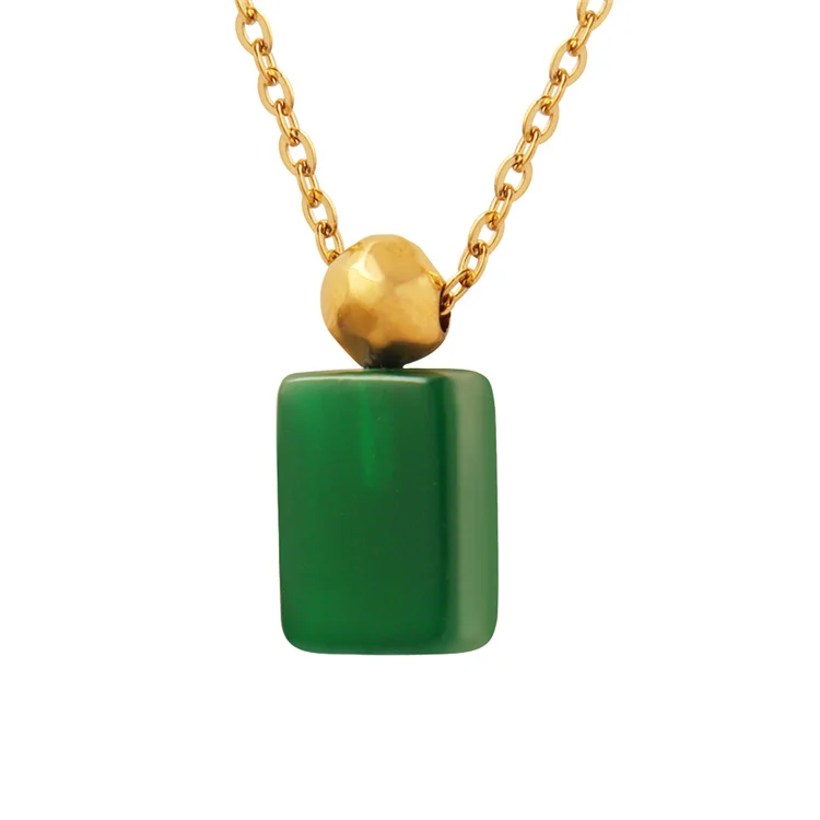 New Trending Fancy Personalized Fashion Fadeless 18K Gold Plated Emerald Glass Pendant Necklace For Women Lady