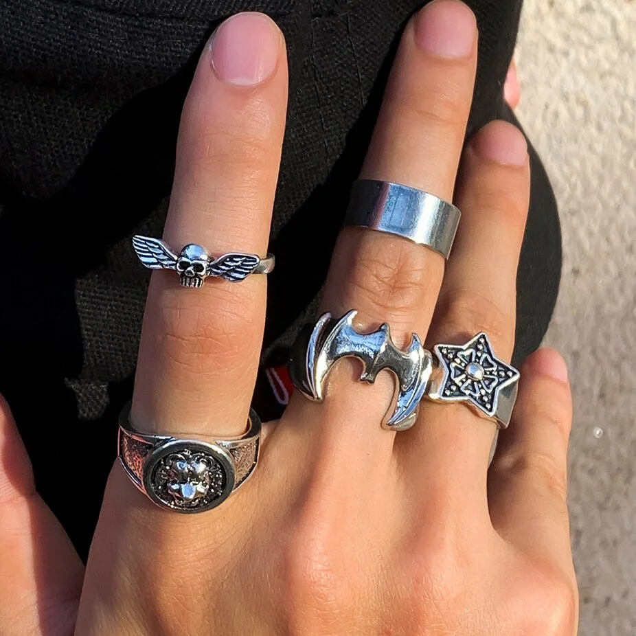 5Pcs/Set Gothic Skeleton Skull Bats Wing Rings Set for Men Punk Vintage Silver Color Star Rings Steampunk Jewelry