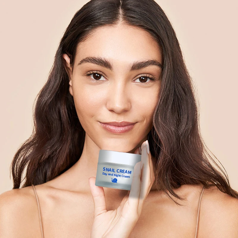 OEM No Logo Custom Collagen Repairing Face Cream for Dry Skin Face Whitening Brightening Gold Snail Gel Cream Free Adults Female