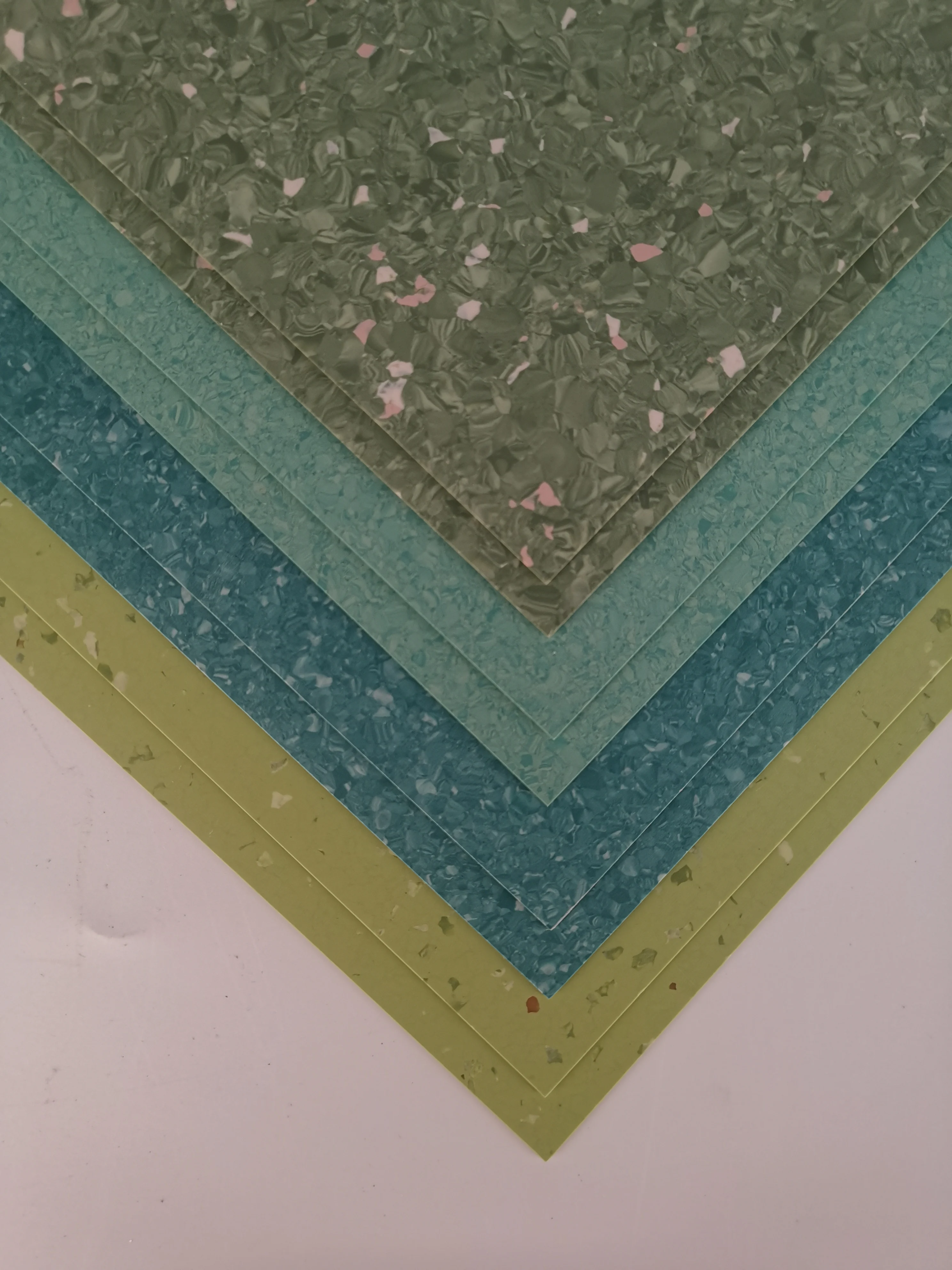 2mm Wear Resistance Fireproof PVC Rolling Luxury Vinyl Floor PVC Sheet Coils Flooring with CE