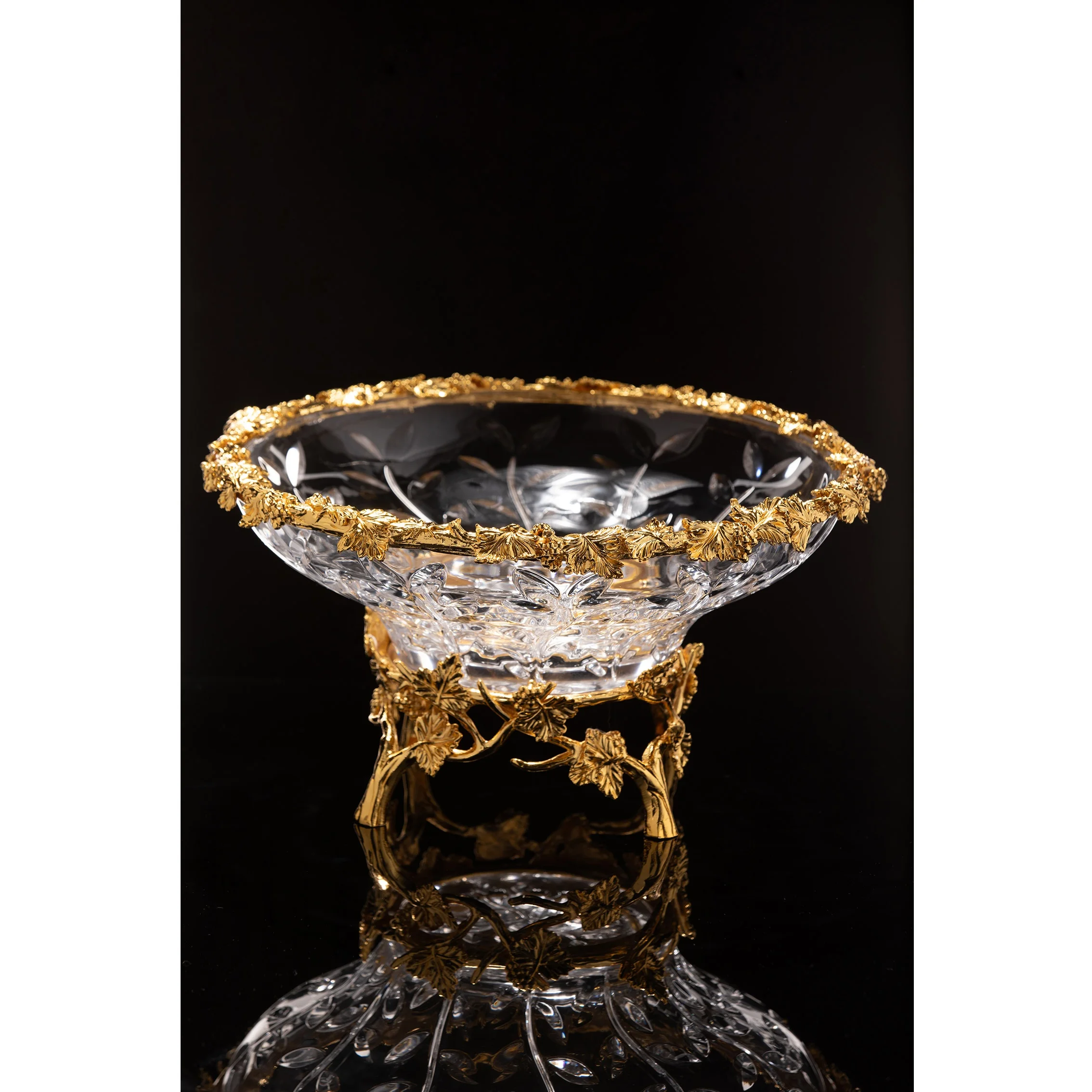 European Style Art Deco Crystal and Bronze Unique Serving Bowl for Ramadan Tableware Essential