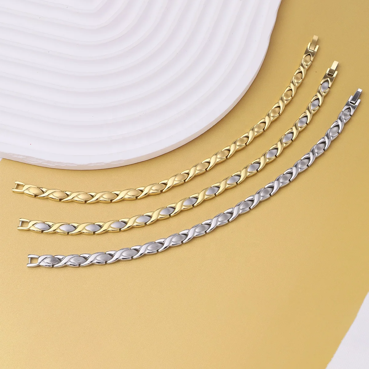 3500 Gauss Energy Therapy Stainless Steel XOXO Balance Magnetic Bracelet Health Bracelet with Magnet