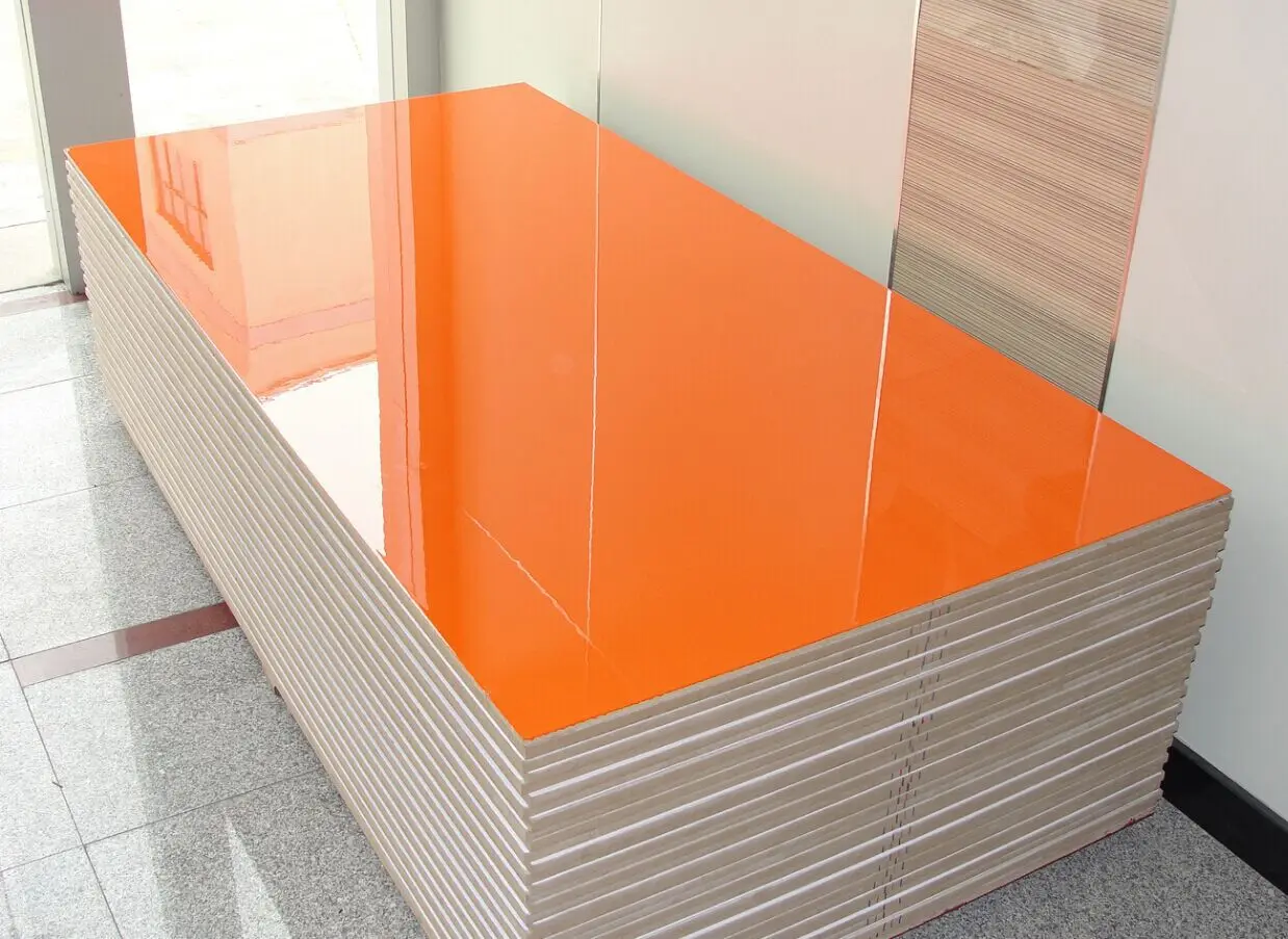 High Quality Furniture Grade High Gloss Both Side White UV glossy Melamine board Plywood /MDF Board cheap price