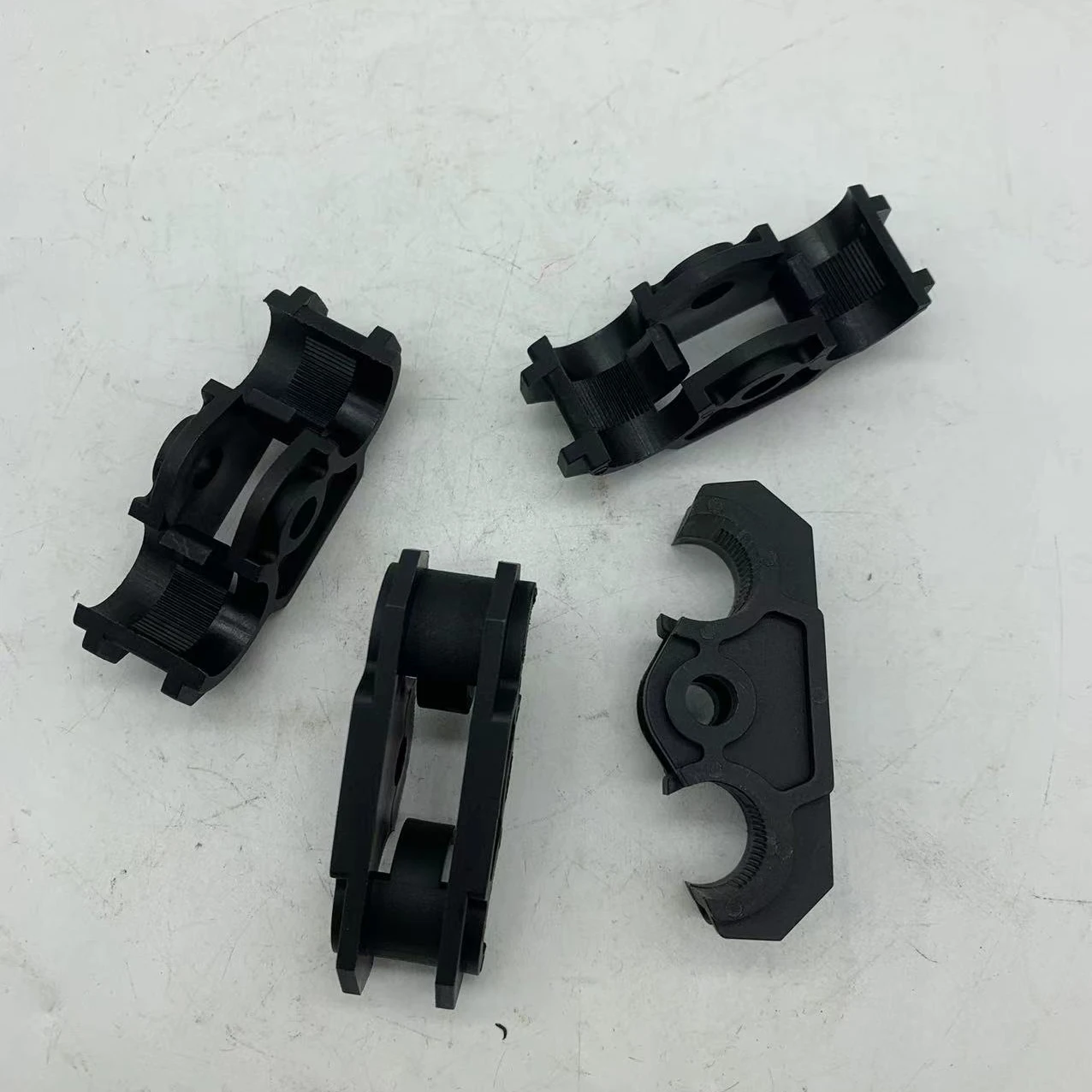 HIGH QUALITY TEXTILE MACHINERY SPARE PARTS  RING SPINNING MACHINE RIETER PRESSURE SADDLE