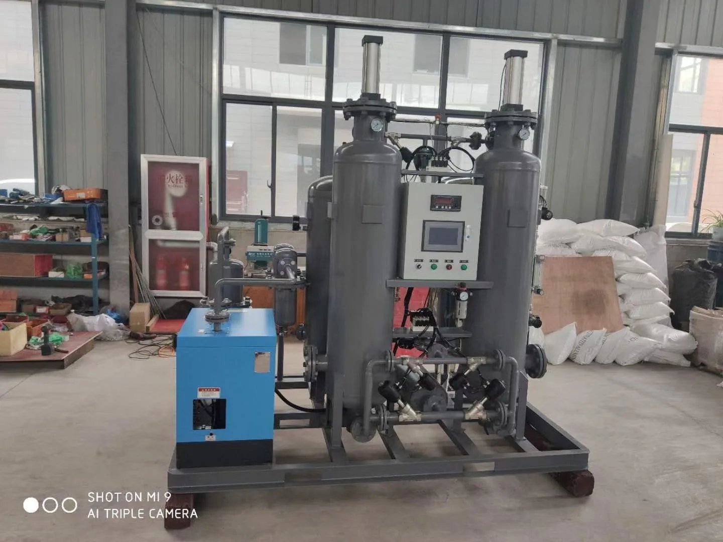 Крупномасштабная установка сжижения жидкого природного газа
