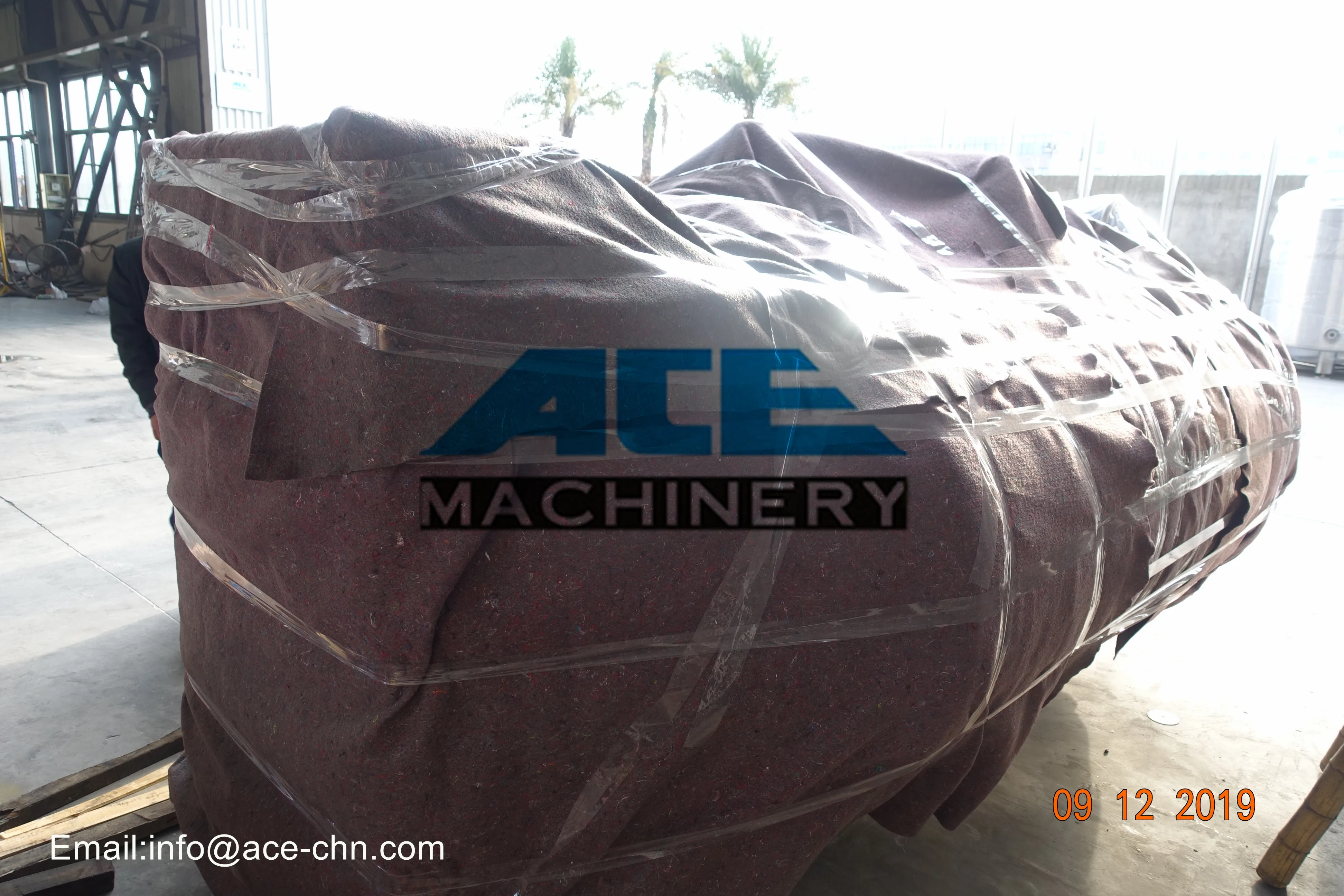 Ace Holding 200Lprice Vertical Bulk Chiller 2000L With Solar Agitation Trailers Milk Cooling Tank