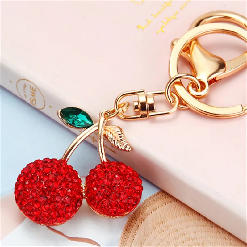 Bling Crystal Rhinestone Keychain 3D Cubic Dragon Fruit litchi Shanzhu Cherry Key chains Diamond Car Keyring Strawberry Keychain