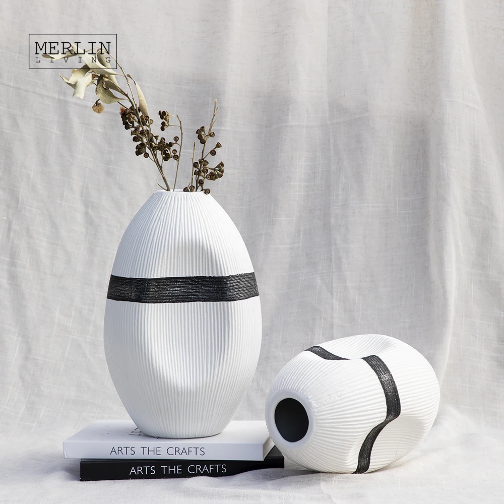 Merlin Living High quality handmade modern ceramic vase home decor hotel nordic texture design White table top Oval flower vases