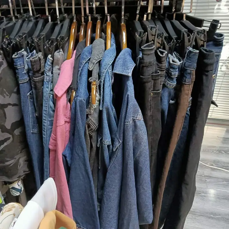 Wholesea cheap second hand men coats jacket winter used clothes in bales from UK