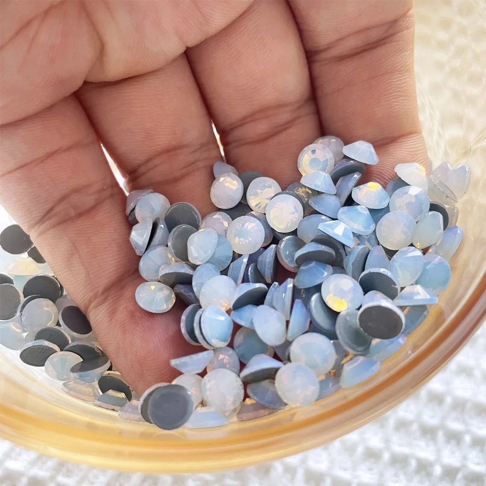 Wholesale White opal Crystal Rhinestones Strong Glue Hotfix round Glass Stones Flatback Shoes Bags Dance Dresses-for Garments