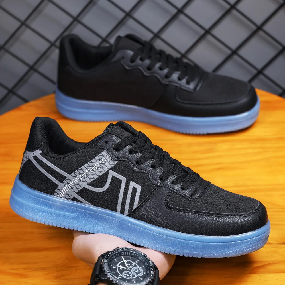 High Quality Cold Dip Thick Sole Skateboarding Shoes Rubber Sole Microfiber Leather Men Casual Sneakers Walking Style Shoes